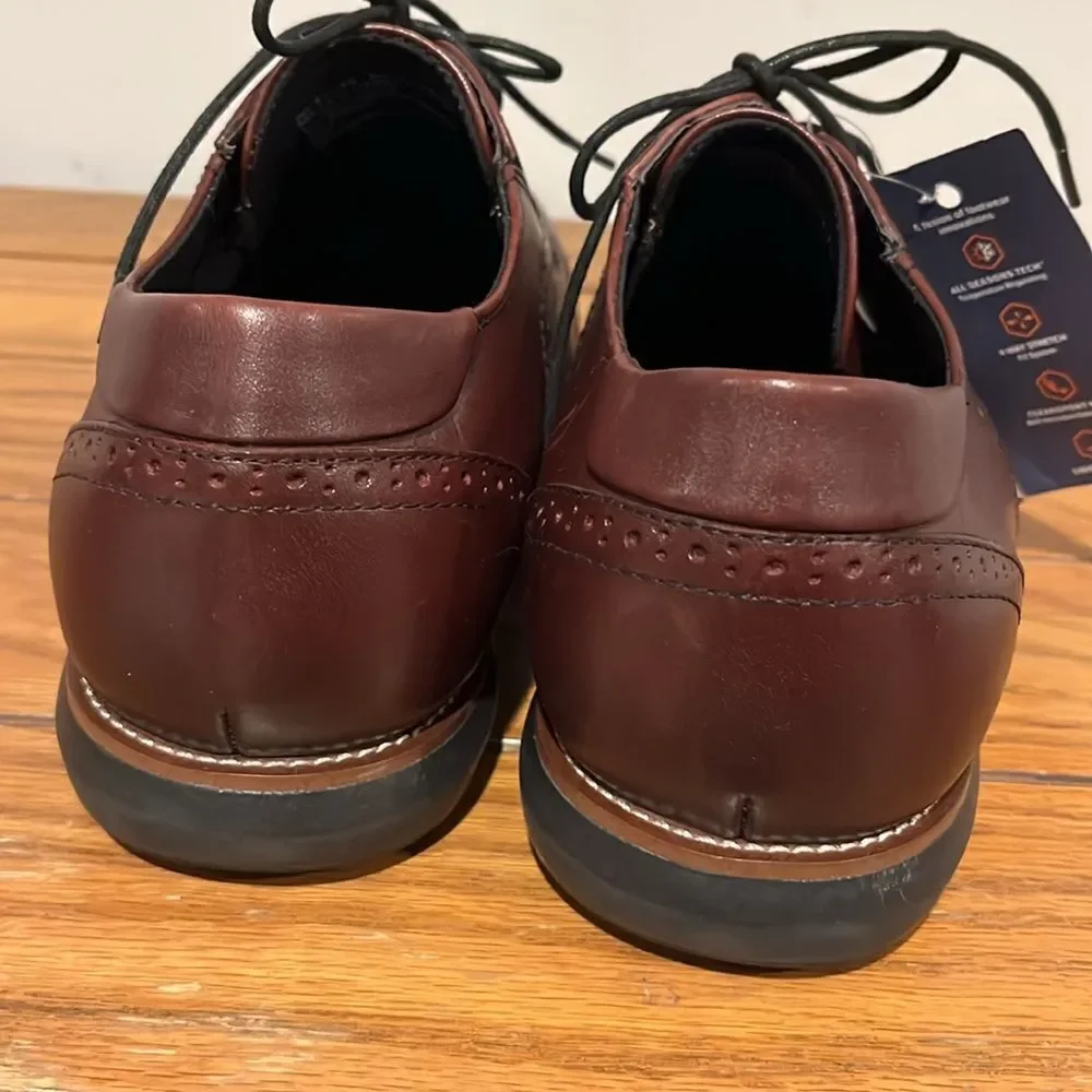 Dockers Men’s Beecham Leather Oxford Shoes Size 10.